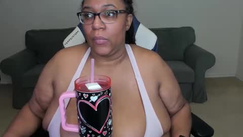 Josie Kiss online show from January 30, 2025, 1:53 pm