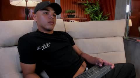 Snapshot of josseph_smit_ chatting on February 27, 2026, 2:39 pm Josseph online show from February 27, 2026, 2:39 pm