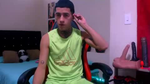 josue_linares online show from March 25, 2026, 2:50 am