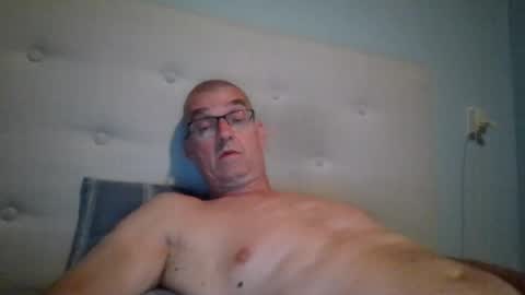 Snapshot of josvenithijs chatting on August 8, 2026, 10:34 pm josvenithijs online show from August 8, 2026, 10:34 pm