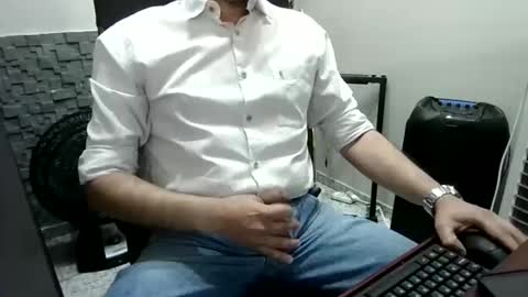 jotacalvarengas online show from April 7, 2026, 10:26 am