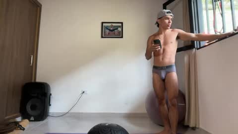 Snapshot of joulianogreco1 chatting on April 25, 2026, 3:09 pm Im Jouliano online show from April 25, 2026, 3:09 pm