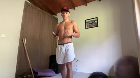 Snapshot of joulianogreco1 chatting on May 4, 2026, 3:08 pm Im Jouliano online show from May 4, 2026, 3:08 pm