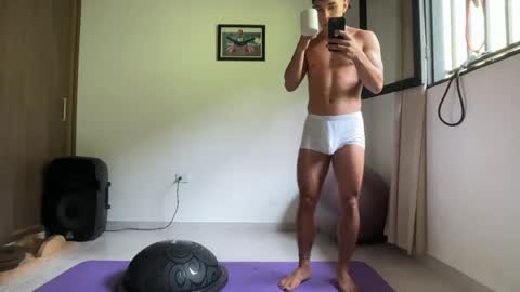 Snapshot of joulianogreco1 chatting on May 11, 2026, 3:40 pm Im Jouliano online show from May 11, 2026, 3:40 pm