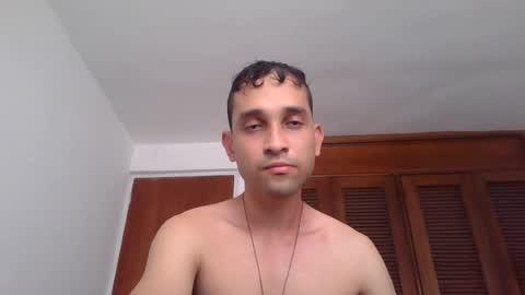 Snapshot of jovenvergonguapo09 chatting on June 23, 2026, 8:29 pm Van Helsing online show from June 23, 2026, 8:29 pm
