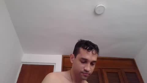 Snapshot of jovenvergonguapo09 chatting on July 5, 2026, 1:07 pm Van Helsing online show from July 5, 2026, 1:07 pm