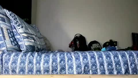 Joy3100 online show from November 19, 2025, 6:24 am