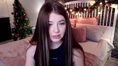 Ginny online show from December 25, 2024, 9:22 pm