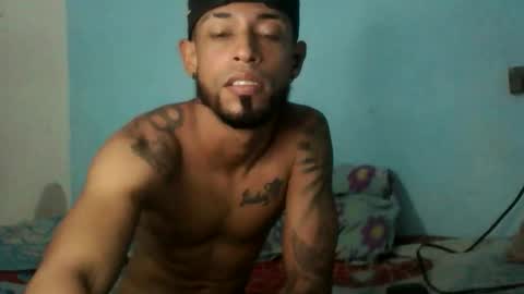 jpineda97 online show from March 13, 2026, 4:19 am