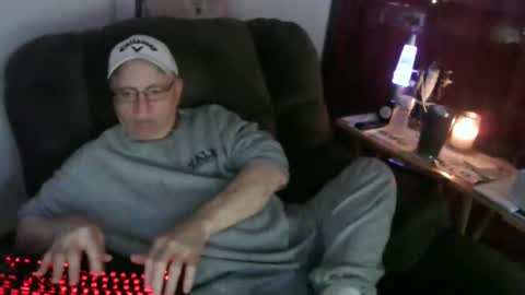 Snapshot of jpmel99 chatting on December 1, 2024, 11:47 pm jpmel99 online show from December 1, 2024, 11:47 pm