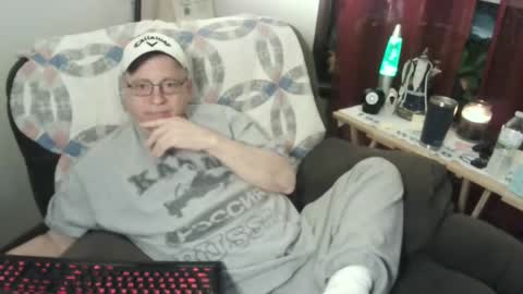 Snapshot of jpmel99 chatting on February 17, 2025, 11:42 pm jpmel99 online show from February 17, 2025, 11:42 pm