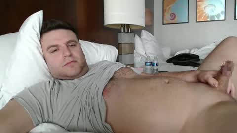 jrdabc321 online show from February 28, 2025, 2:09 pm