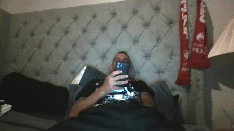 Snapshot of jroxxx101 chatting on June 17, 2026, 7:22 am jroxxx101 online show from June 17, 2026, 7:22 am