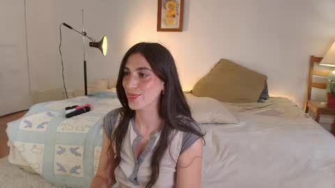 Jsmine  and sometimes Beaulooks online show from June 3, 2026, 11:10 pm