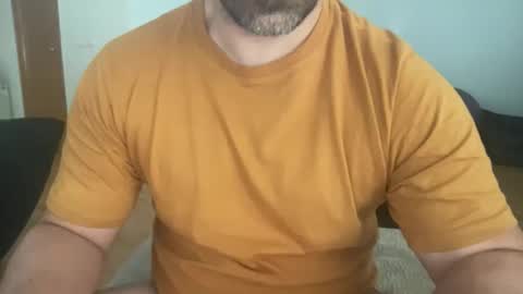 jsrmr online show from November 3, 2025, 3:46 pm