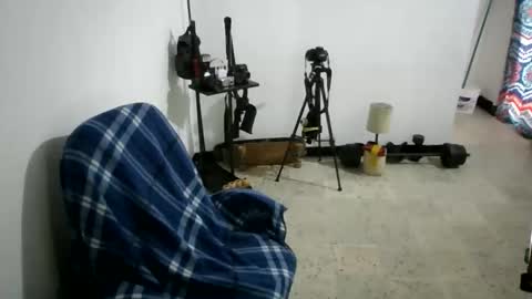 juan235665 online show from April 19, 2026, 5:45 pm