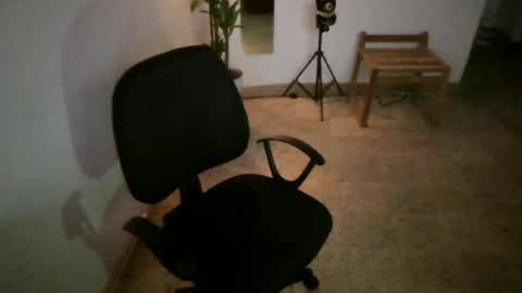 Snapshot of juan235665 chatting on June 6, 2026, 12:49 am juan235665 online show from June 6, 2026, 12:49 am