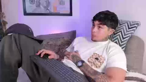 Snapshot of juan_alvarez18 chatting on September 27, 2025, 4:06 am juan_alvarez18 online show from September 27, 2025, 4:06 am