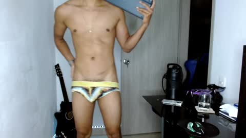 Snapshot of juan_da01 chatting on February 9, 2025, 3:22 am JuanDa online show from February 9, 2025, 3:22 am