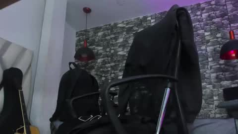 juan_jsmith online show from March 5, 2025, 3:29 pm