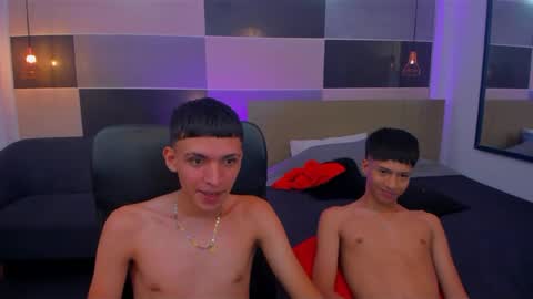 Snapshot of juan_nd_steven chatting on January 4, 2025, 3:49 pm JuanSteven online show from January 4, 2025, 3:49 pm