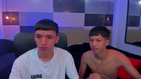Snapshot of juan_nd_steven chatting on January 16, 2025, 7:17 am JuanSteven online show from January 16, 2025, 7:17 am