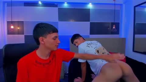 Snapshot of juan_nd_steven chatting on January 17, 2025, 4:49 am JuanSteven online show from January 17, 2025, 4:49 am