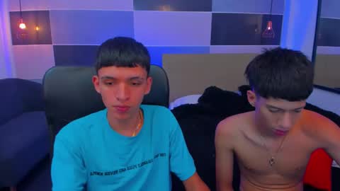 Snapshot of juan_nd_steven chatting on January 18, 2025, 7:28 am JuanSteven online show from January 18, 2025, 7:28 am