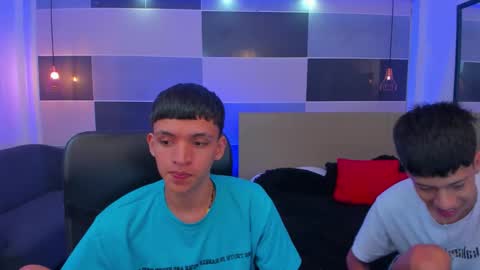 Snapshot of juan_nd_steven chatting on January 18, 2025, 11:11 am JuanSteven online show from January 18, 2025, 11:11 am