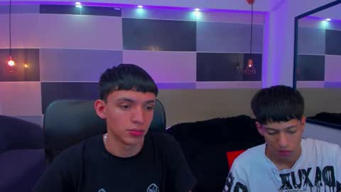 Snapshot of juan_nd_steven chatting on January 25, 2025, 3:20 pm JuanSteven online show from January 25, 2025, 3:20 pm