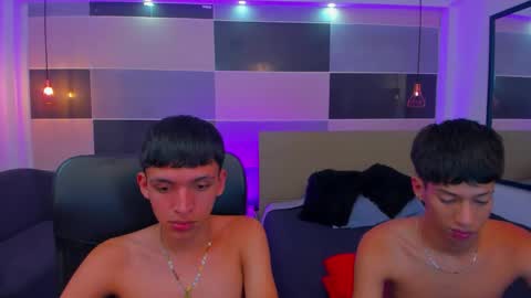 Snapshot of juan_nd_steven chatting on January 28, 2025, 7:11 am JuanSteven online show from January 28, 2025, 7:11 am