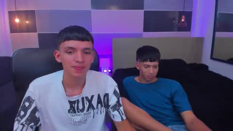 Snapshot of juan_nd_steven chatting on February 8, 2025, 7:26 am JuanSteven online show from February 8, 2025, 7:26 am