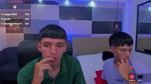 Snapshot of juan_nd_steven chatting on February 22, 2025, 10:51 am JuanSteven online show from February 22, 2025, 10:51 am