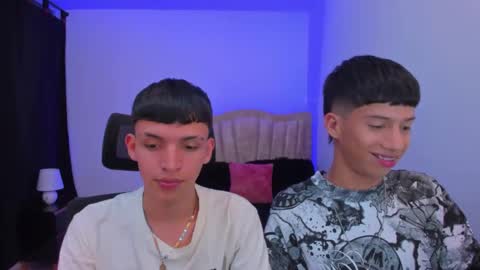 Snapshot of juan_nd_steven chatting on September 9, 2025, 2:22 am JuanSteven online show from September 9, 2025, 2:22 am