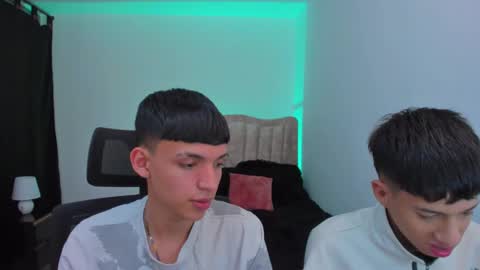 Snapshot of juan_nd_steven chatting on September 23, 2025, 4:26 am JuanSteven online show from September 23, 2025, 4:26 am