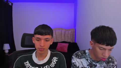 Snapshot of juan_nd_steven chatting on September 26, 2025, 4:27 am JuanSteven online show from September 26, 2025, 4:27 am