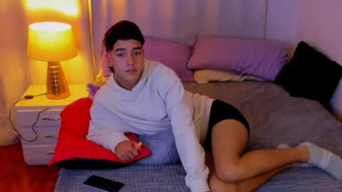 juan_one1 online show from March 31, 2026, 8:15 am