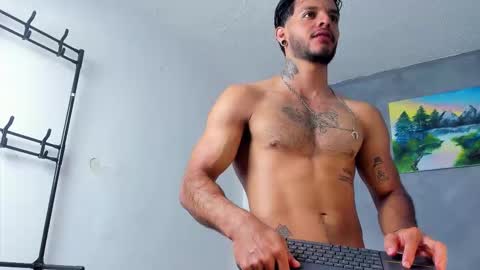 Snapshot of juanbladde chatting on March 1, 2026, 12:45 am Juan Esteban online show from March 1, 2026, 12:45 am