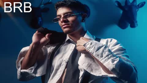 Juan Esteban online show from July 14, 2026, 11:05 am