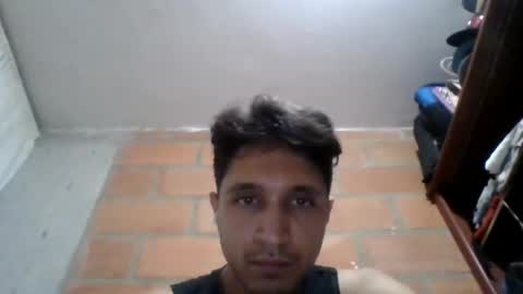 juanc23_371 online show from January 3, 2025, 4:44 am