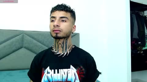 juancamilo66_ online show from March 2, 2025, 3:45 am