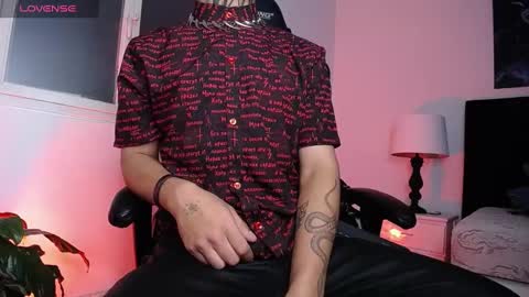 juancamilo66_ online show from March 6, 2025, 4:19 am