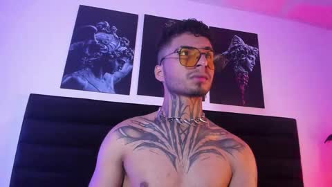 juancamilo66_ online show from September 29, 2025, 3:11 am