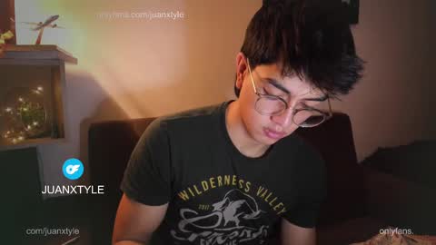 . online show from October 20, 2025, 8:20 pm