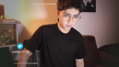 . online show from October 27, 2025, 12:26 am