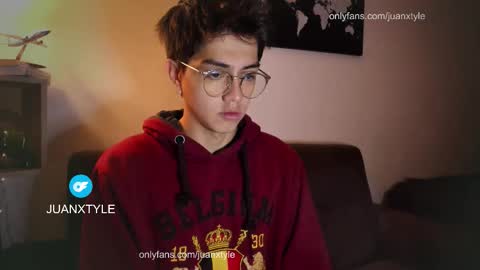 . online show from November 18, 2025, 6:23 pm