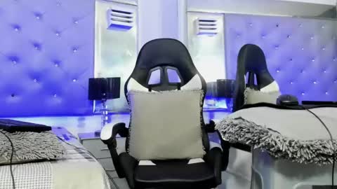 Juan Diego Uribe online show from February 8, 2025, 5:29 pm