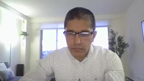 Snapshot of juanearth1 chatting on February 10, 2026, 10:25 pm juanearth1 online show from February 10, 2026, 10:25 pm