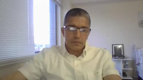 Snapshot of juanearth1 chatting on February 16, 2026, 10:28 pm juanearth1 online show from February 16, 2026, 10:28 pm