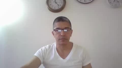 Snapshot of juanearth1 chatting on February 17, 2026, 12:23 pm juanearth1 online show from February 17, 2026, 12:23 pm